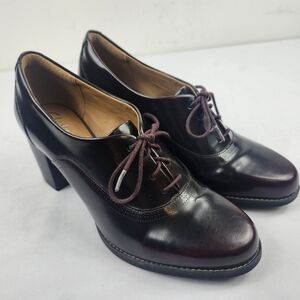 Clarks Artisan Women's 7.5 M Burgundy Lace-Up Block Heels Shoes